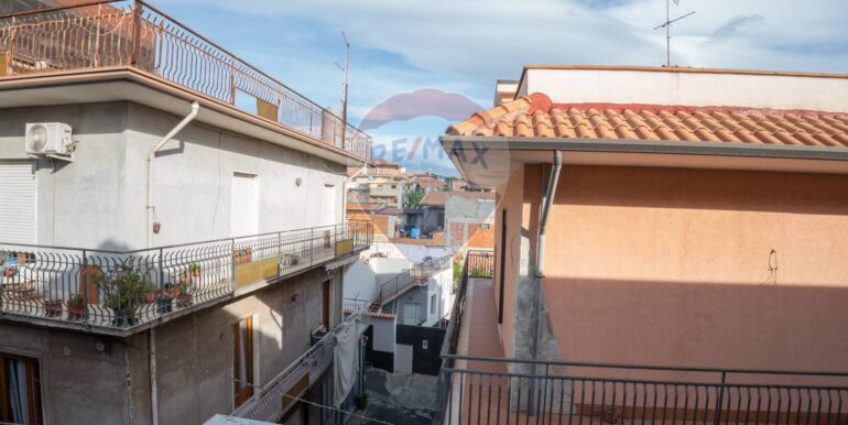 20241206183140-910406-21