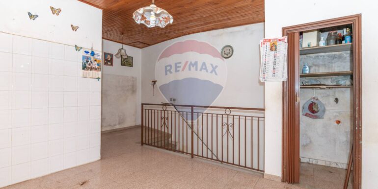 20250123182550-914391-13