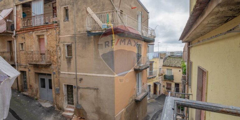 20250123182605-914391-19