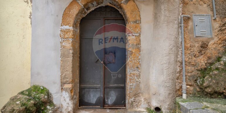 20250123182610-914391-21