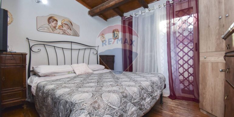 20250123214509-921899-7