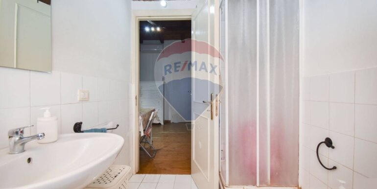 20250123214514-921899-10