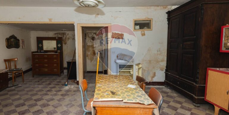 20250128151116-895716-9