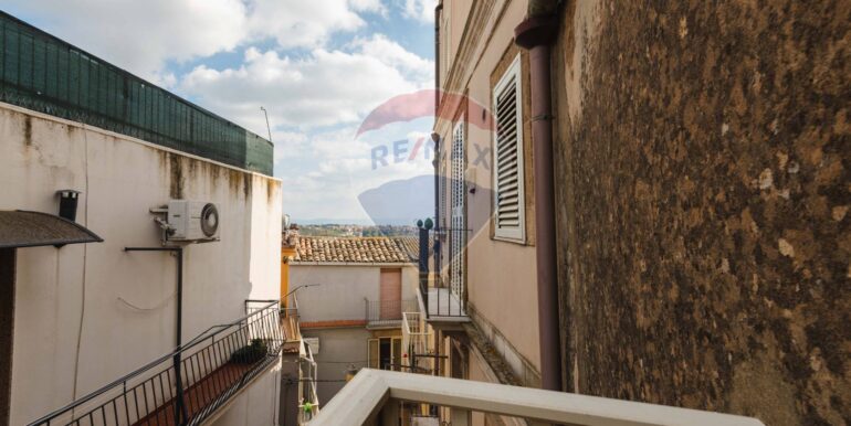 20250128151119-895716-10