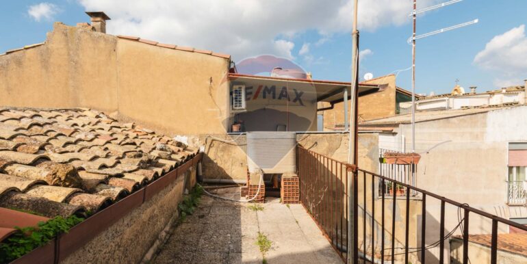 20250128151144-895716-18