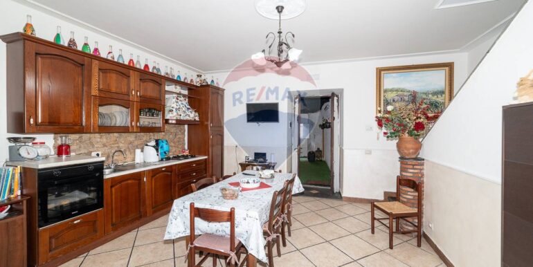 2025020495724-926745-2