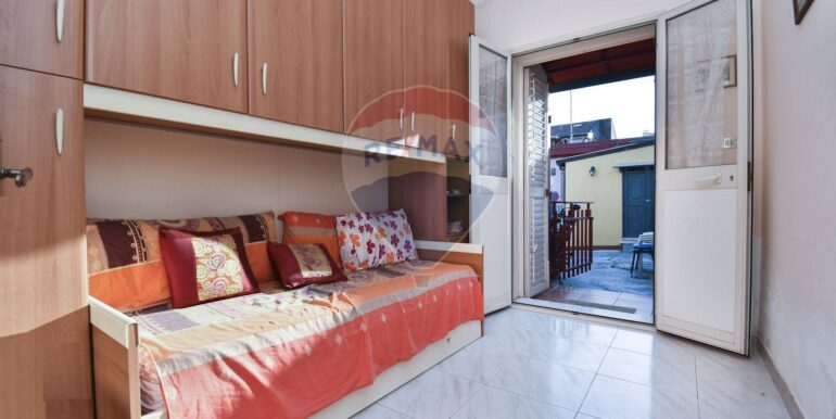 20250206184309-927778-12