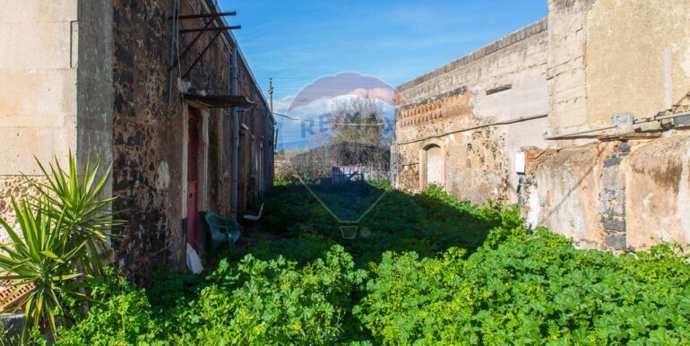 20250206233606-922899-10