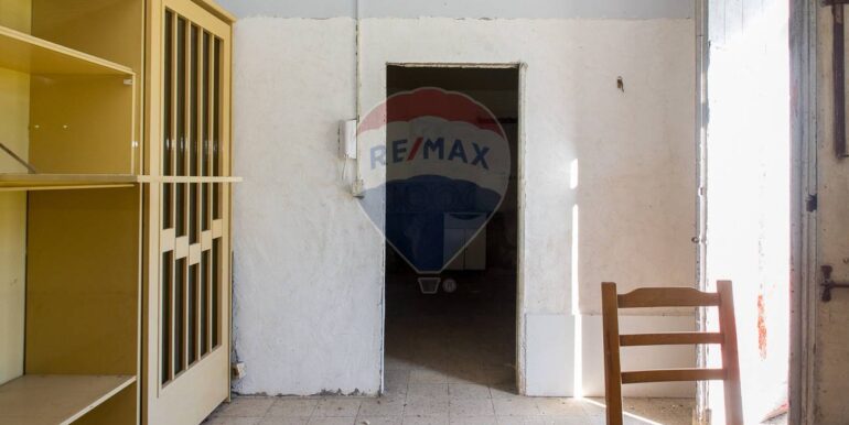 20250206233617-922899-14