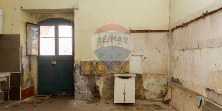 20250206233620-922899-15