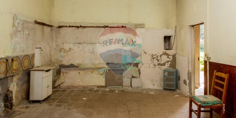 20250206233625-922899-17