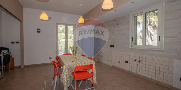 20250208115658-928359-8