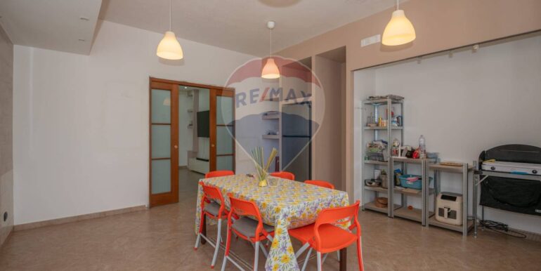 20250208115701-928359-11