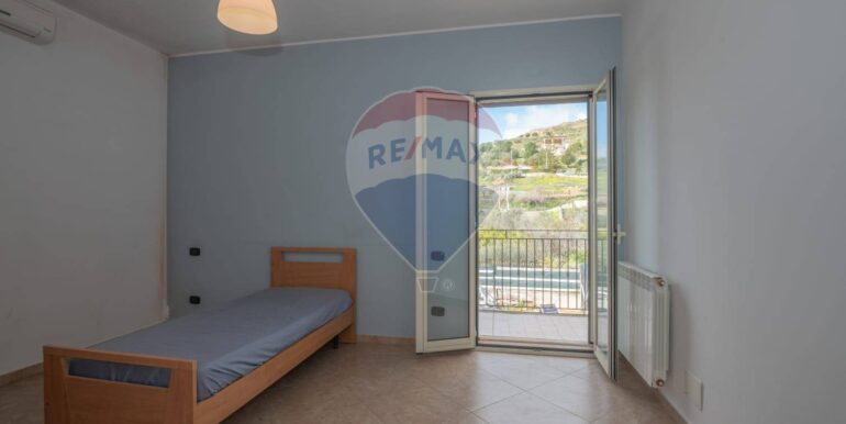 20250208115707-928359-17