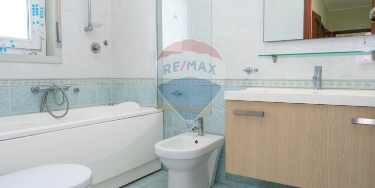 20250224185240-931557-11