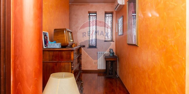 20250225213906-920713-12