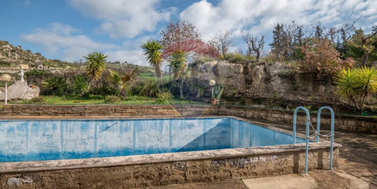 2025030595324-929121-10