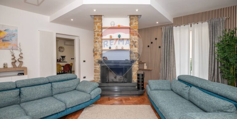 20250307125709-934552-31