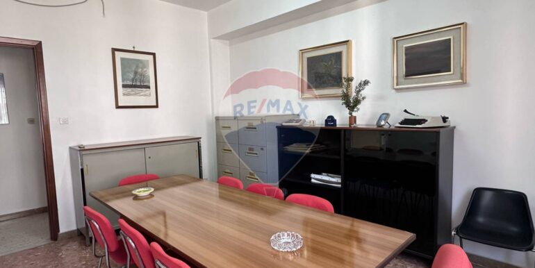 20250310181120-935556-10