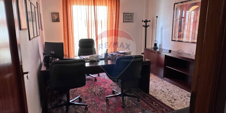 20250310181126-935556-15