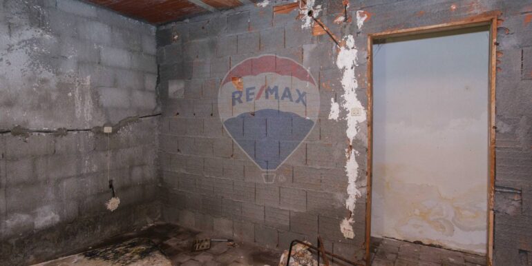 20250325182014-938873-11