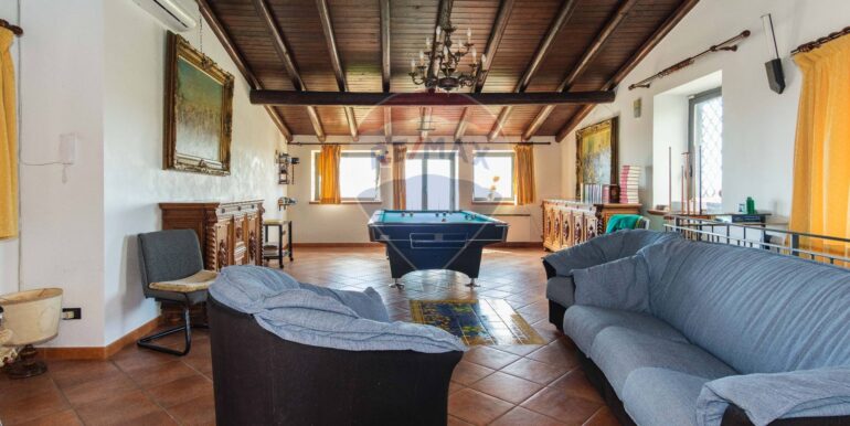 20250401173057-936627-7