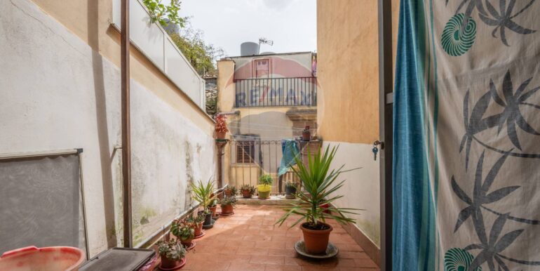 20250404182428-942084-15