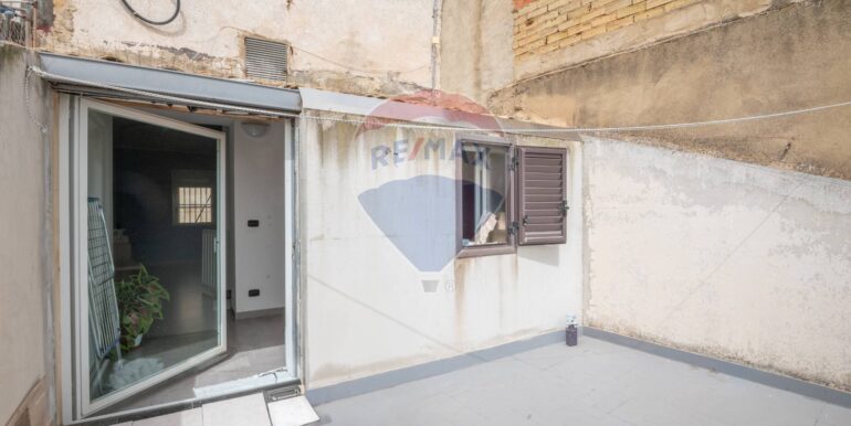 20250404182436-942084-18