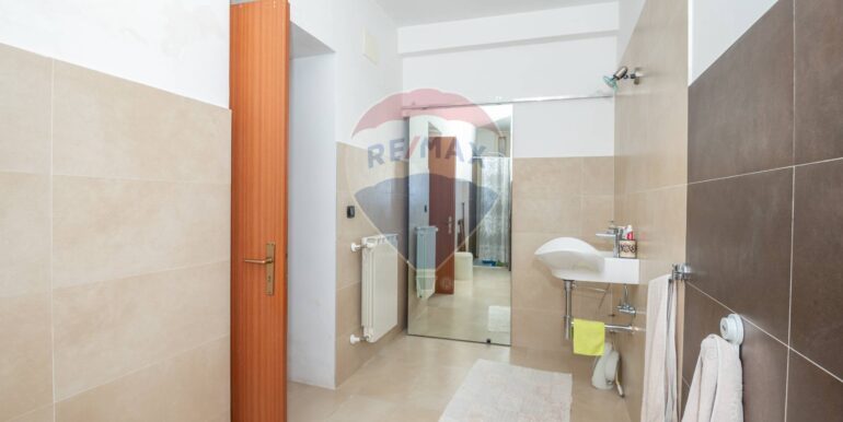 20250405114040-942228-32