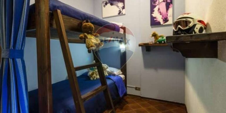 20250406225327-942286-21