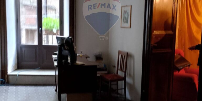 20250408233220-942881-7