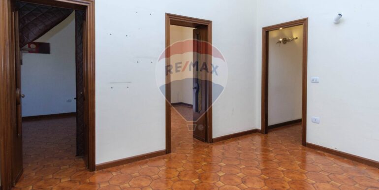 20250410180400-943285-4