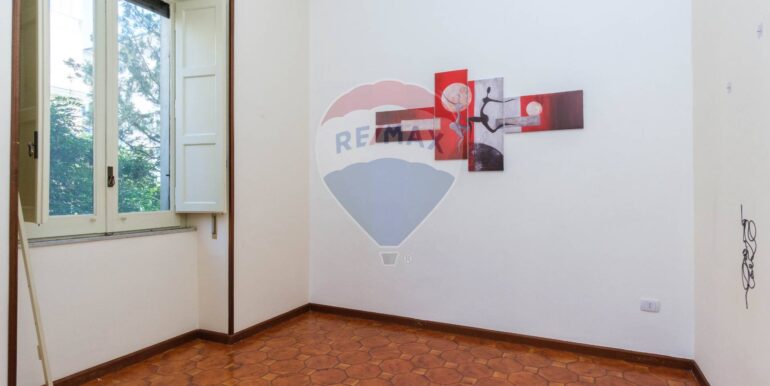 20250410180405-943285-7