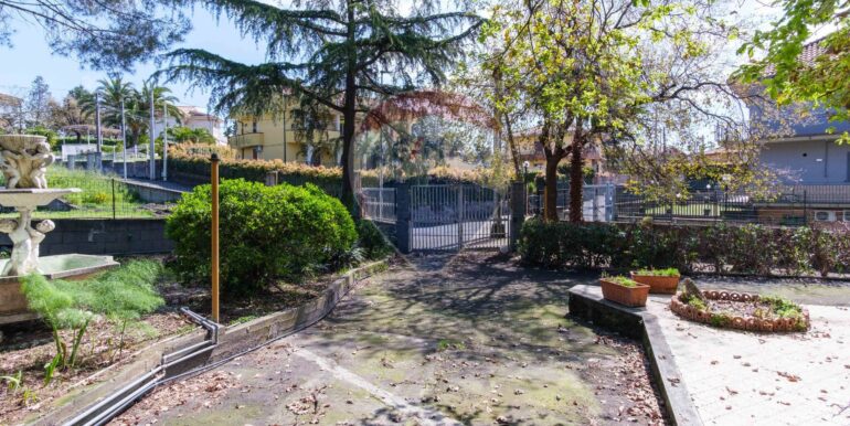 20250413182327-940428-3