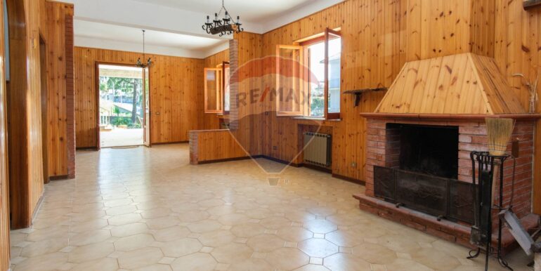 20250413182356-940428-17