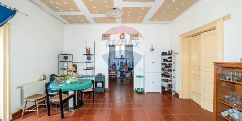 20250415190545-944141-19