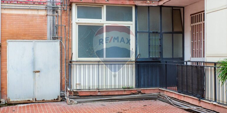 2025041795828-944404-7