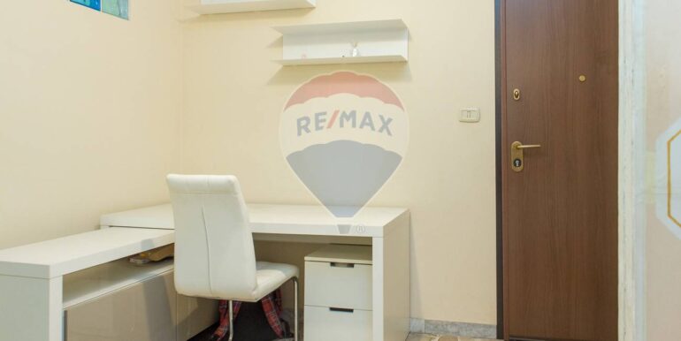 2025041795858-944404-16