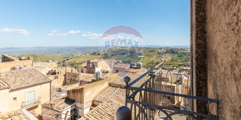 20250422175829-945024-15