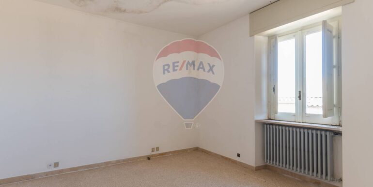 20250422175830-945024-16