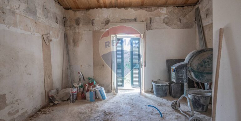 20250503152233-945008-18