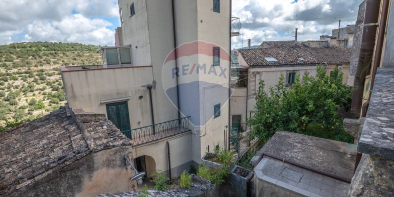 20250503161554-944208-6