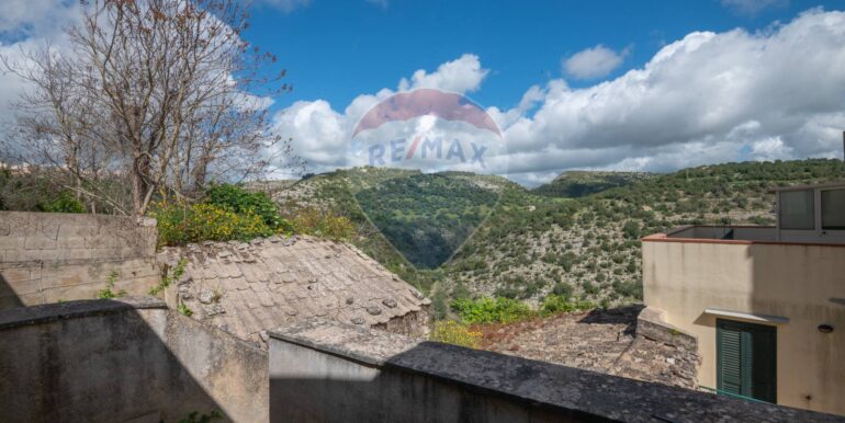 20250503161618-944208-13