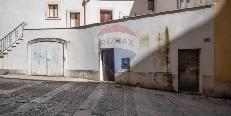 20250503161743-944208-36