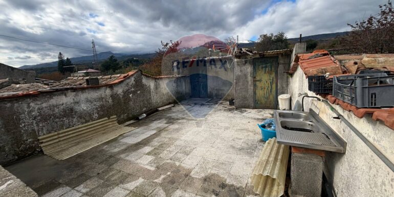 2025050391306-946428-21