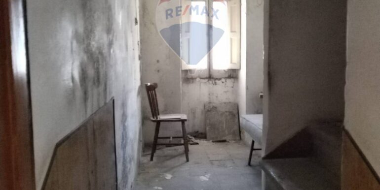 20250504205622-946520-4