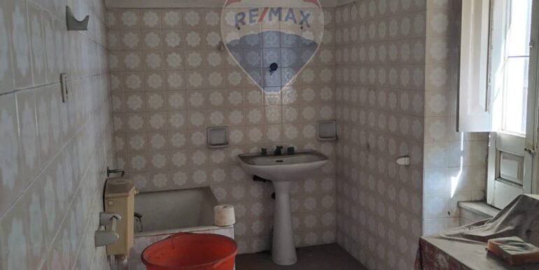 20250504223412-946523-8