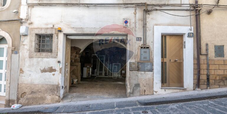 20250522183003-951110-1