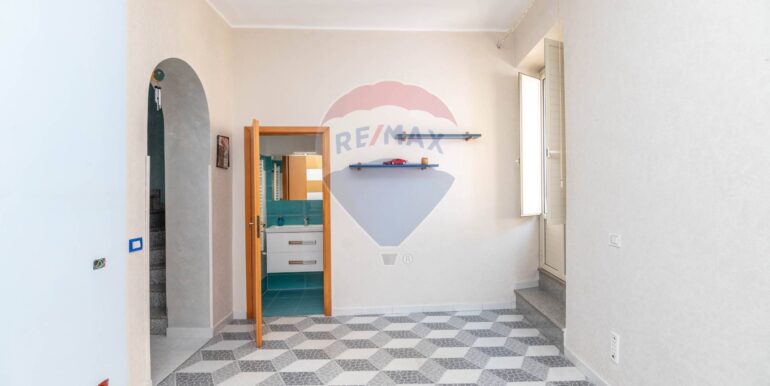 20250522183005-951110-11