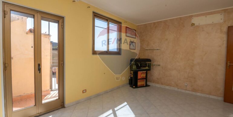 20250522183006-951110-16